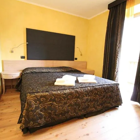 - La Casa Del Maestro Lägenhet Pragelato