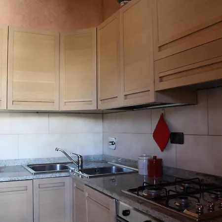 - La Casa Del Maestro